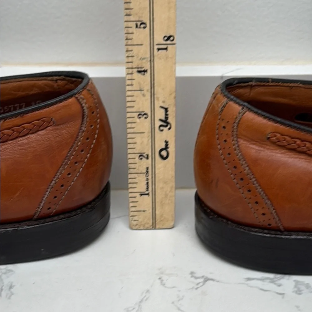 Allen Edmonds elegant tassel